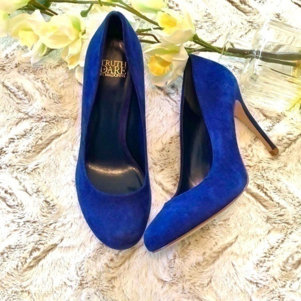 Truth or Dare by Madonna Royal Blue Round Toe Heel Size 8